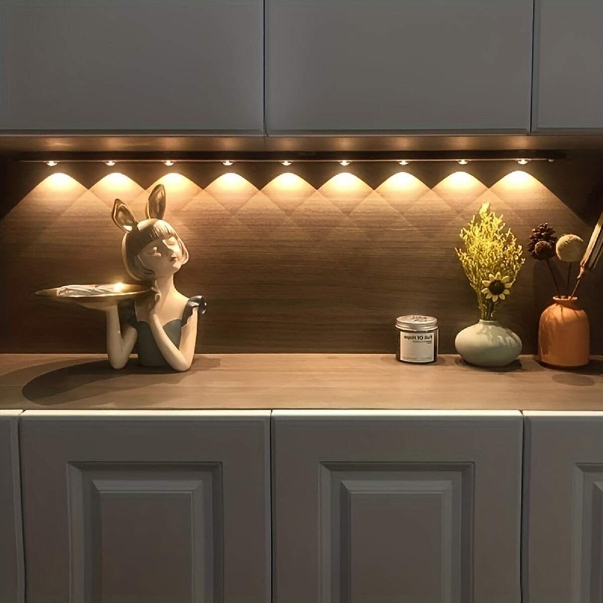MotionGLOW